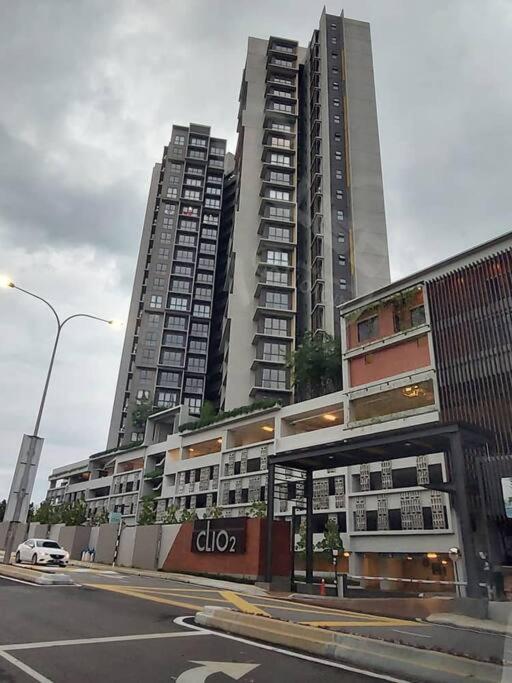 The Clio 2 Residences, Beside Ioi City Mall, Opposite Hospital Serdang, Beside Uniteen And Upm, Πουτρατζάγια Εξωτερικό φωτογραφία